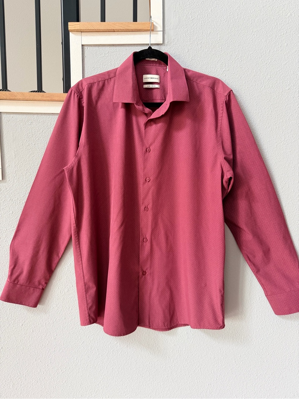 Lucky Brand Men’s Slim Fit 4-Way Stretch Dress Shirt Large Berry Red Patterned L